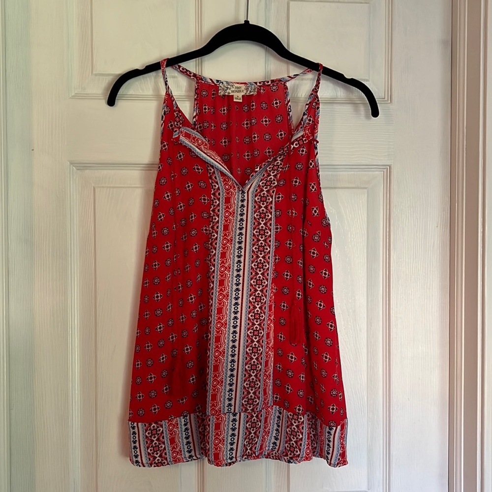 Pink republic tank size L